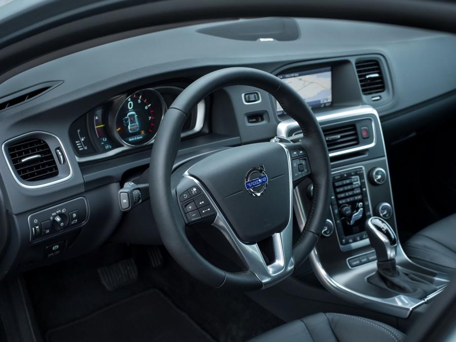  Volvo V60 T6 2013 года  (фото 4 из 12)